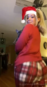Help me stay on the naughty list and dm me