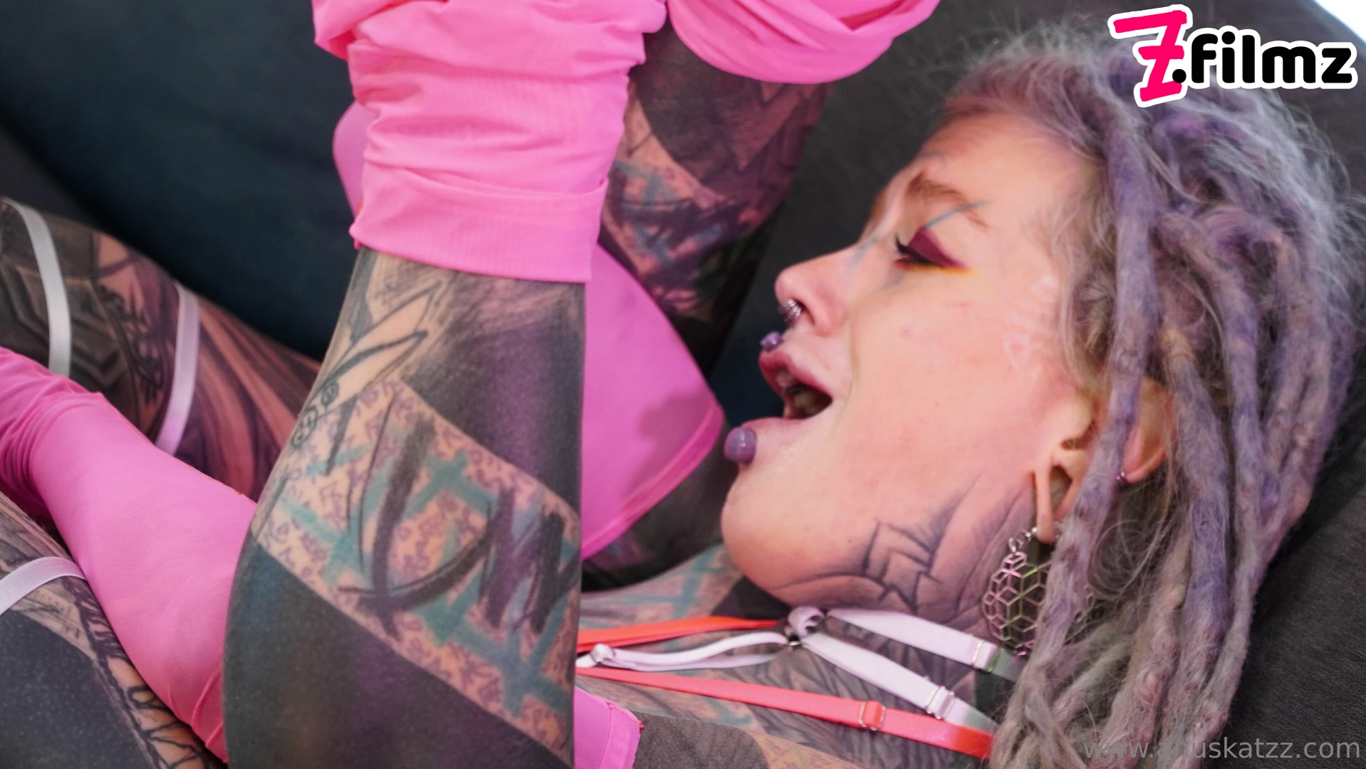 New release date - this sunday 30 3 - new free clip for you on my part 2 