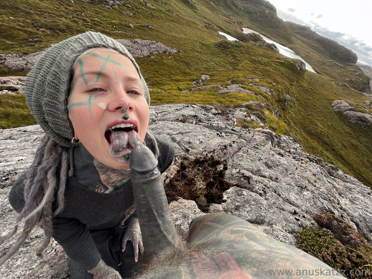 Blowjob in the nature with a beautiful view into my mouth and into the 