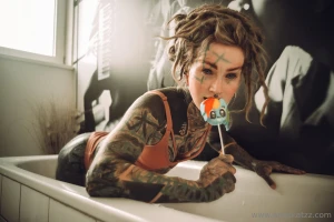 Deutscher text darunter --- i know it s a bit quiet here right now