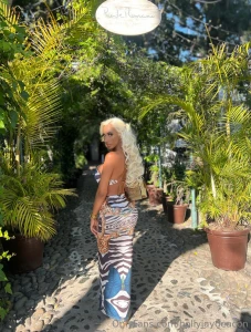 You hate when i leave but love to watch me walk away part 1