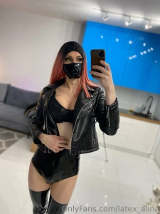 Love looking hot part 1