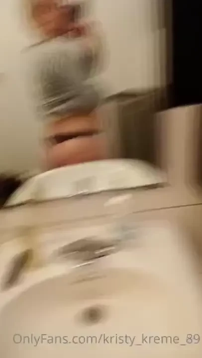 I m fucking in love i can t get enough of this body i never ever want 