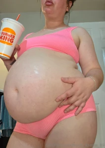 Here s a small clip and some hot pics of a new video i ll be uploading part 5