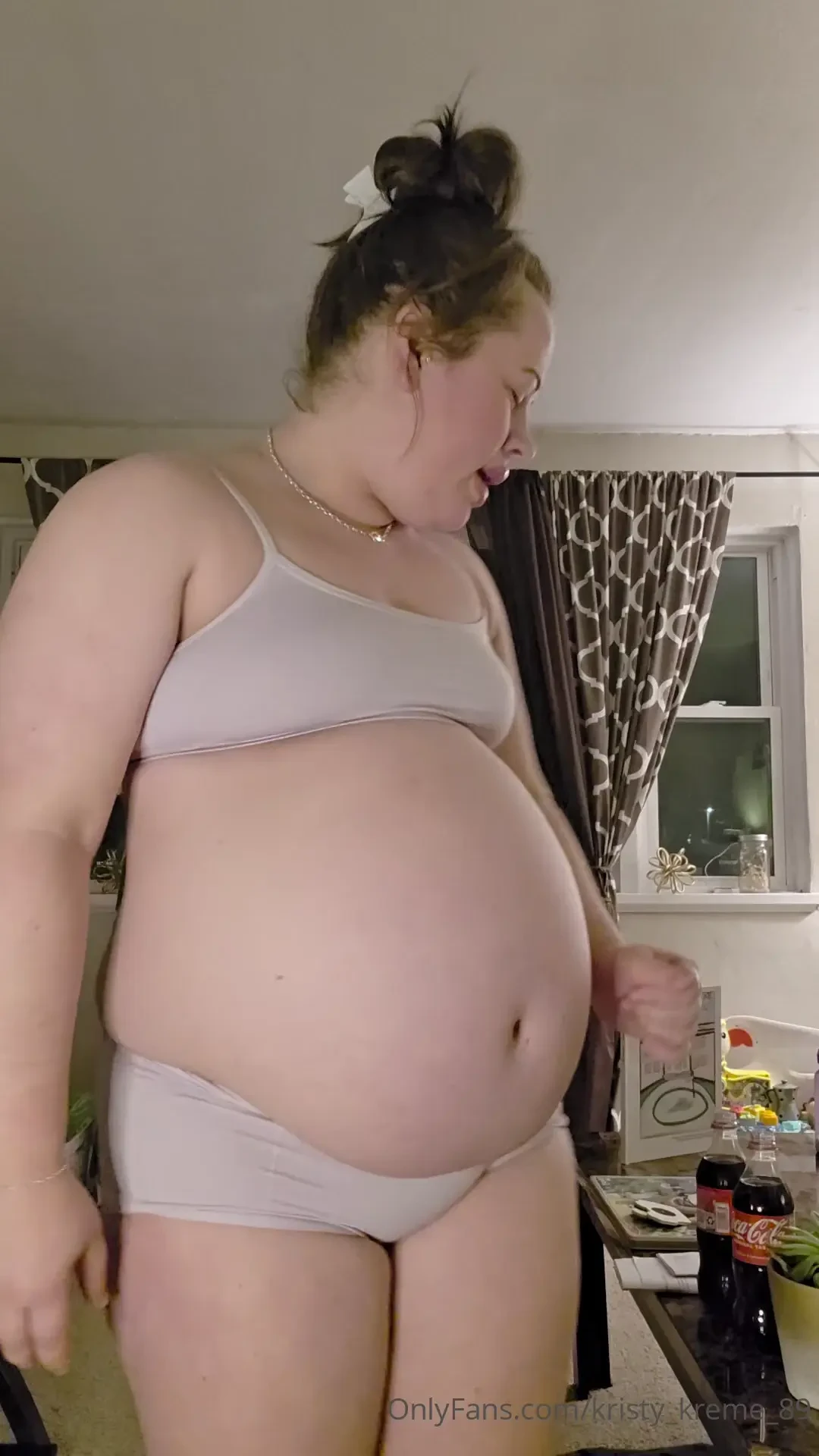 Burping for you and showing off how insanely fat im getting omg 