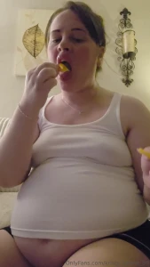 Just your favorite ballon belly goddess defying doctors orders and