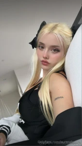 Woke up thinking about all the way i can tease you today