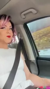 Some cute looks and car play i was waiting in the car rider line for