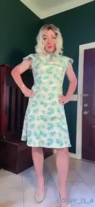 What the hell are you looking at in here