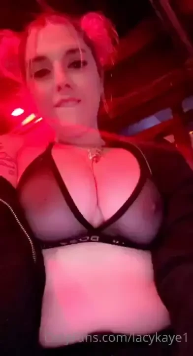 Time to be a bar slut 