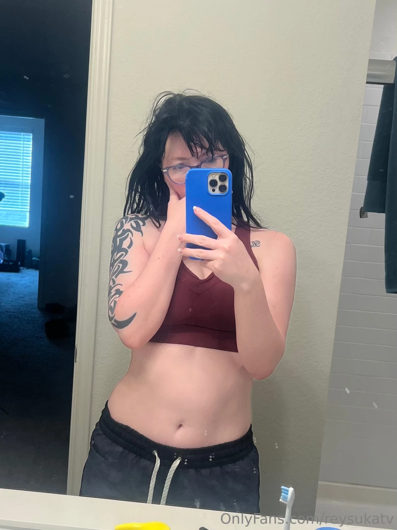 Not a morning person but kinda cute tho 