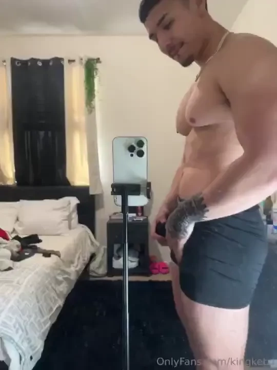 Was cleaning my room and got distracted y all want a solo vid today part 1 