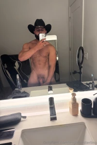 Edging my cock right now before the midnight est stream starts join part 1