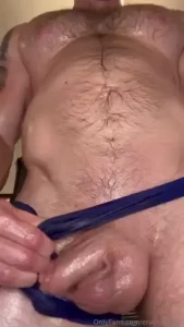 Just another quick photoset i did while i was oiled up and horny as