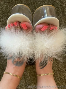 I love pleasers pls send more part 3