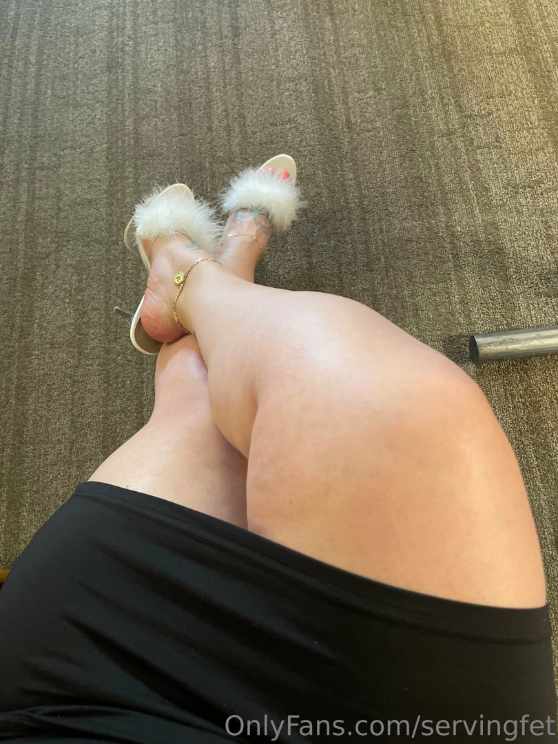 I love pleasers pls send more 