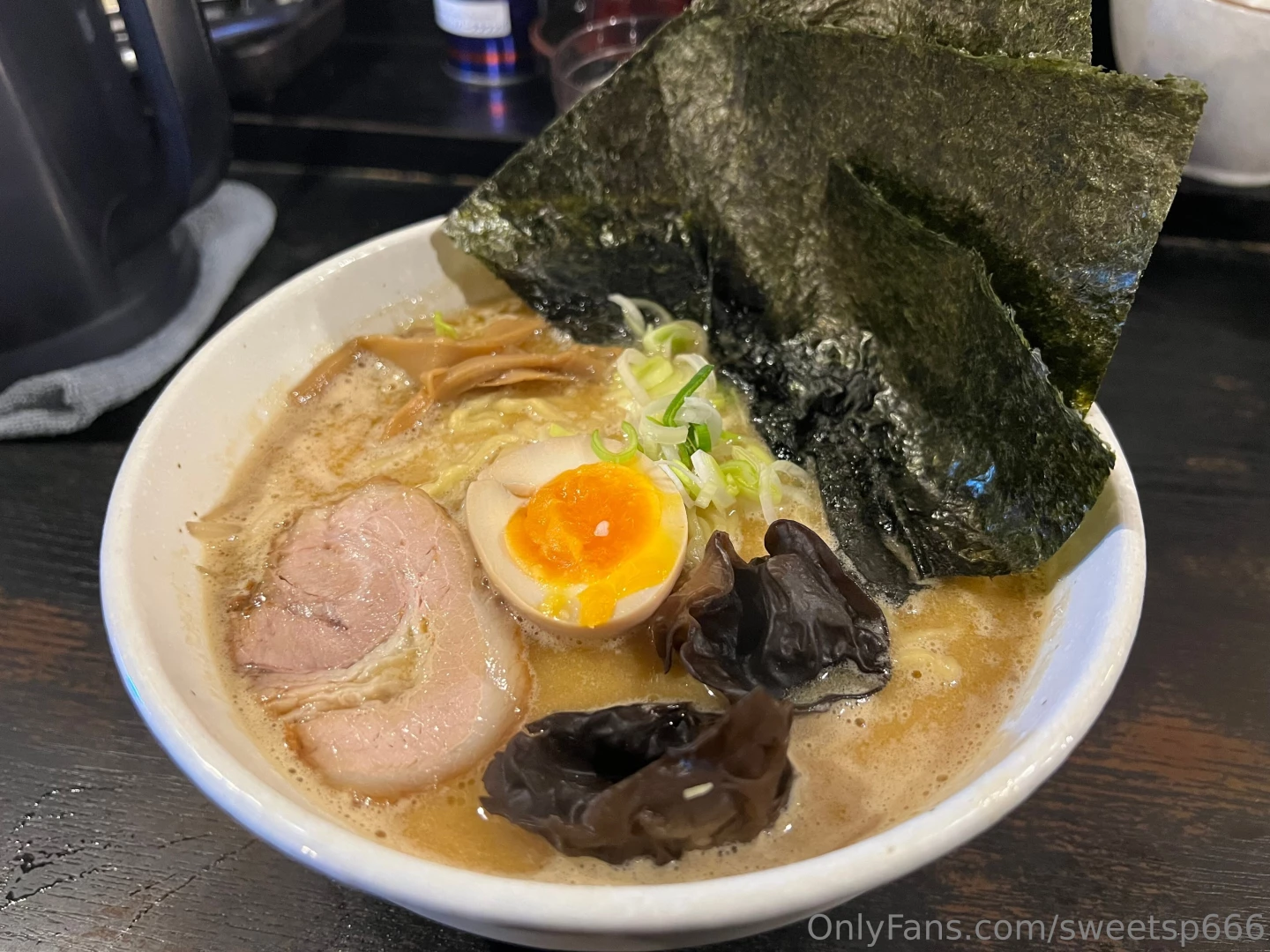 I m back and settled from my trip as you can tell all my fatass did 