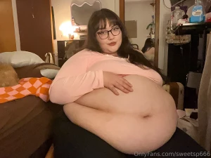 Good ole pizza stuffing scroll to the end for vids been a hot min part 4