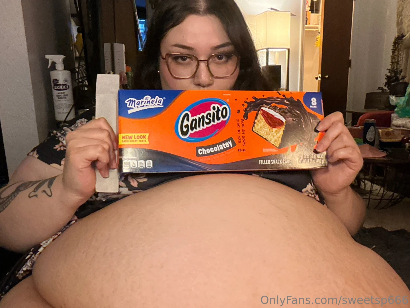 Omg welcome to all the new subs everyone with autosub on will get a 4 