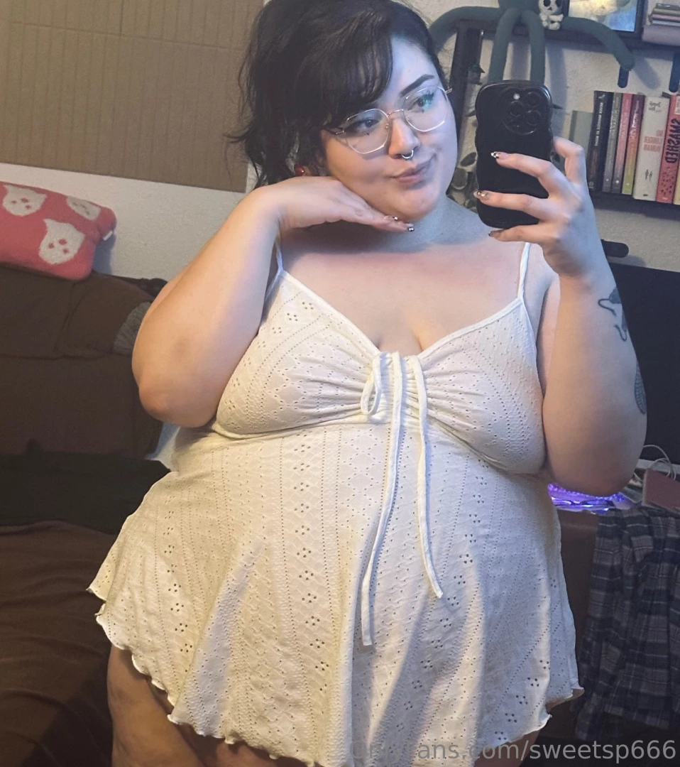 Looking extra wide as i work on getting through messages i m 