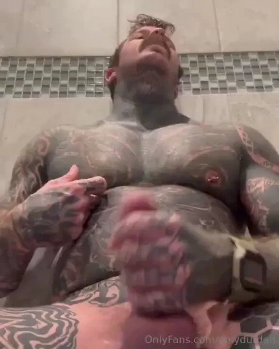 Getting rushed in the gym stall waiting for some extra protein 