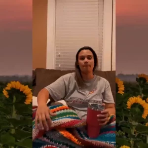 Little get to know me drop some more questions down below i will be