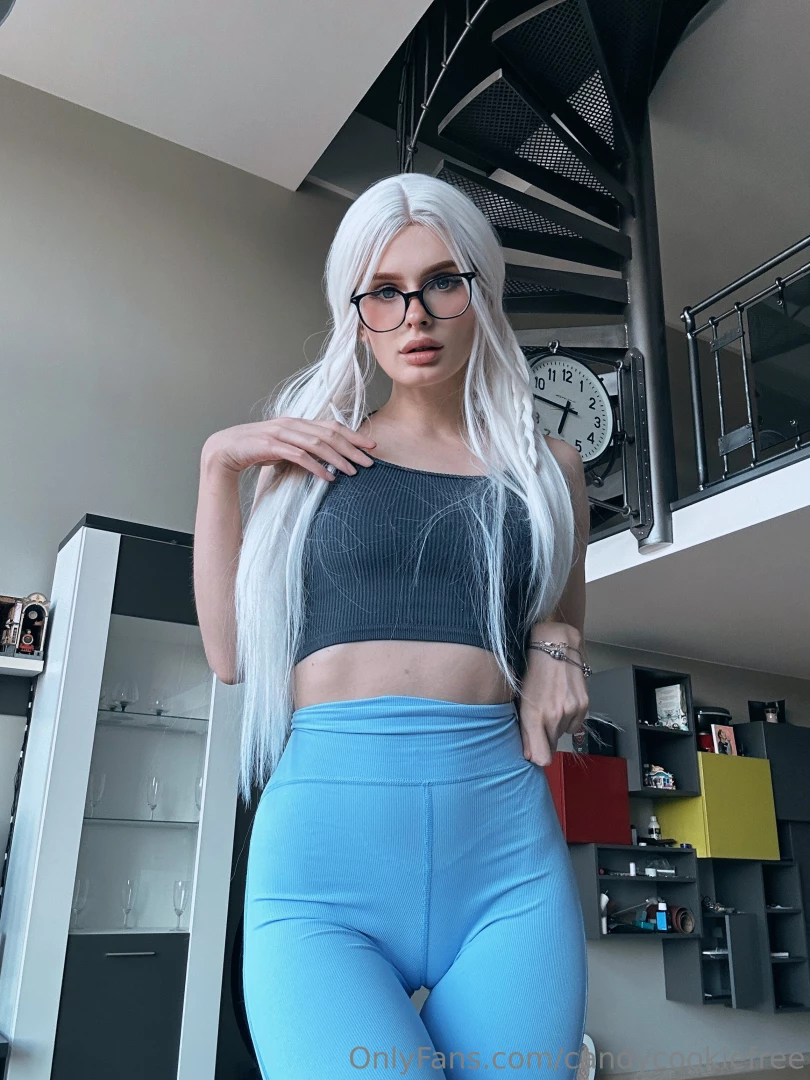 Hello dear consider subscribing to my exclusive vip account where i part 42 