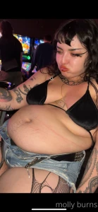 I had so much funny getting horny in public with my belly out eating part 1