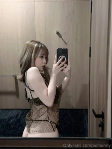 Would you like to receive mirror selfies from me everyday