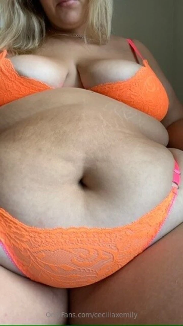 Jiggle jiggle jiggle part 82 