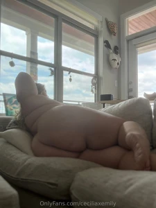 Can t seem to keep my hands off myself part 8