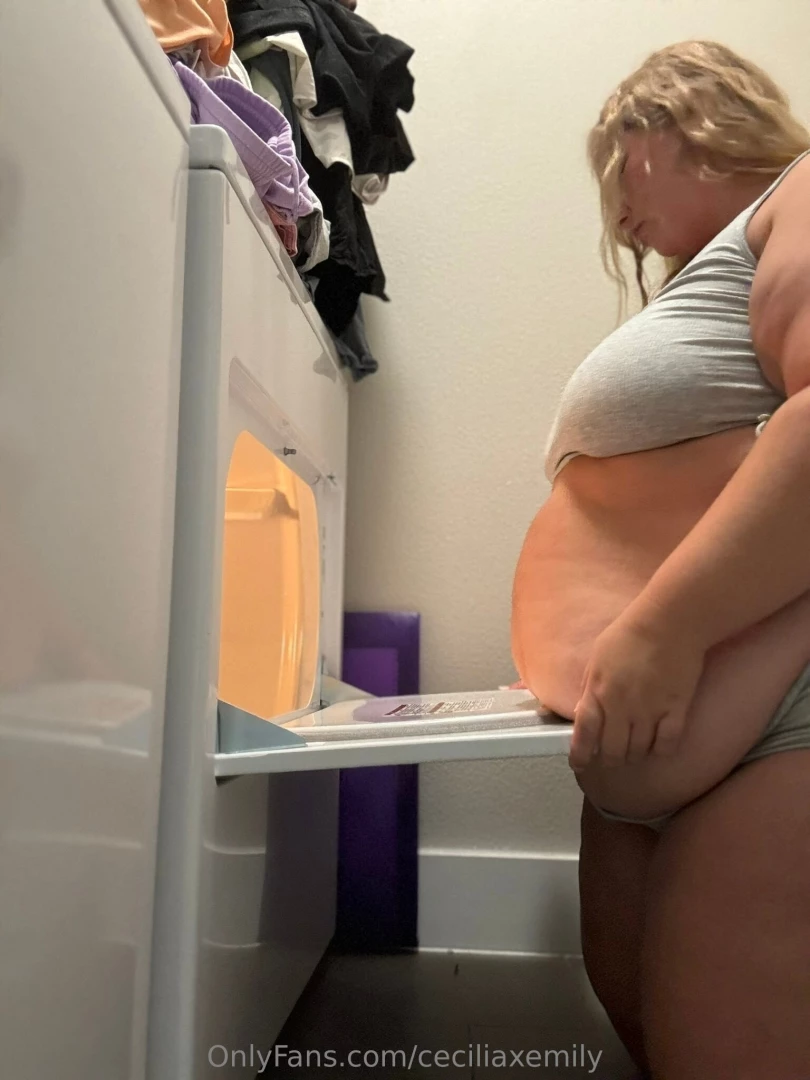 Just doing house things and cant seem to get this belly out of the way part 5 