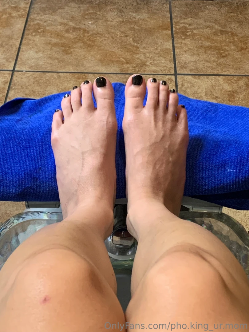 Got a pedicure for the first time in a long time gt thought i d treat 