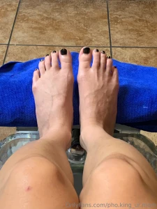 Got a pedicure for the first time in a long time gt thought i d treat
