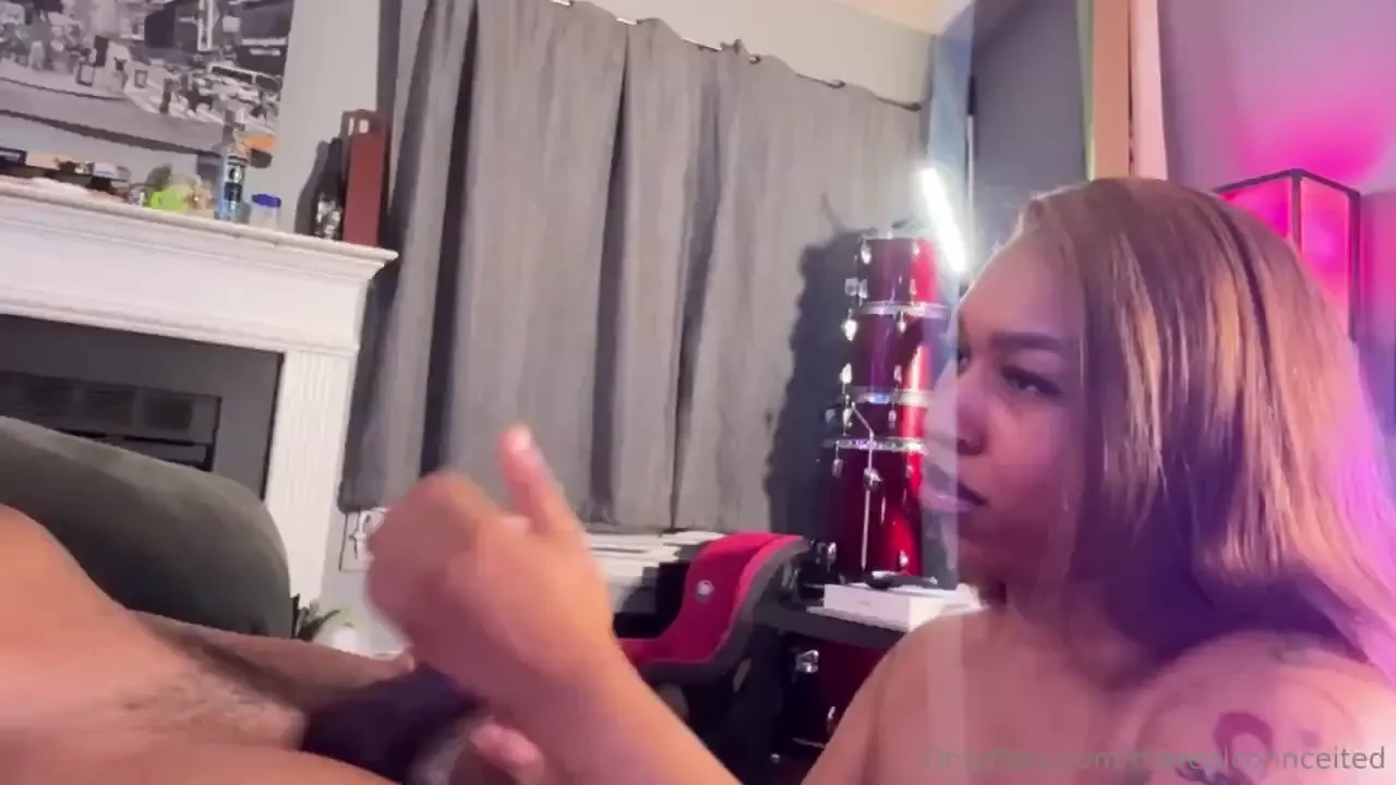 Watch me rub his nut out with baby oil 