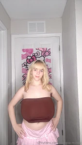 Hey just feeling extra cute today can t resist a lil moment to show