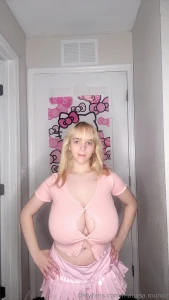 Okay wait this pink made me feel so cute today but now i can t stop