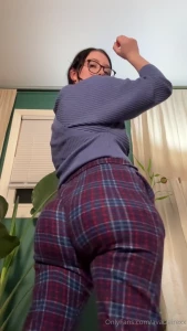 Need a seat so bad your face free
