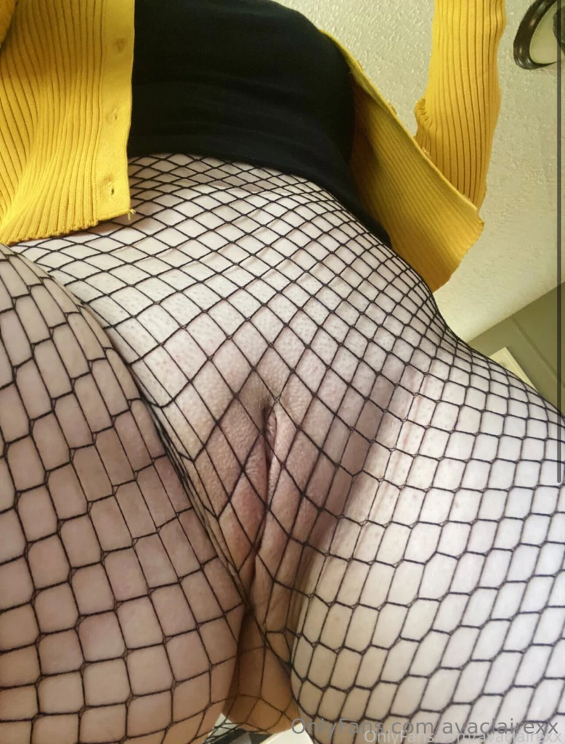 Having a tough mental health day so here s a throwback to this pussy 