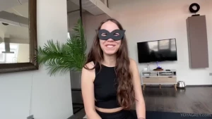 Beautiful petite italian cutiesara started of with her boyfriend they