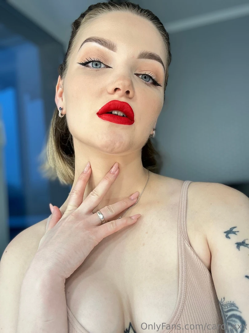 Listen up darlings i m here to set the rules not to negotiate them if 