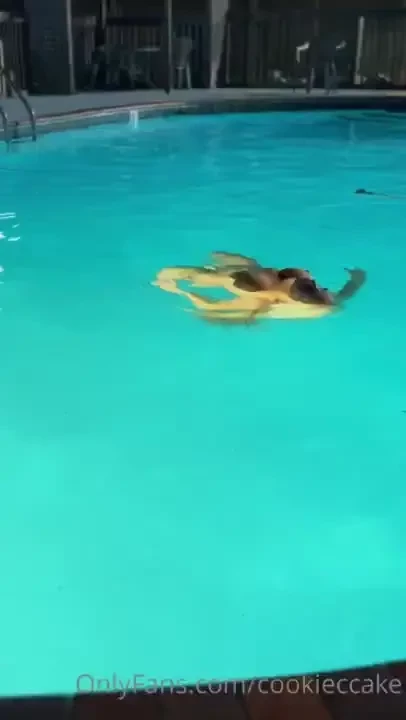 Happy 4th cum make a splash with me 