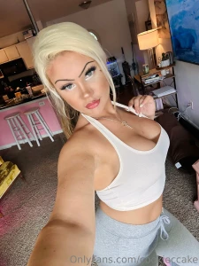 I need someone to on my titties part 1