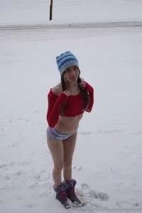 Snow day make sure to check out my vip page urfavonlinesloot for more part 1