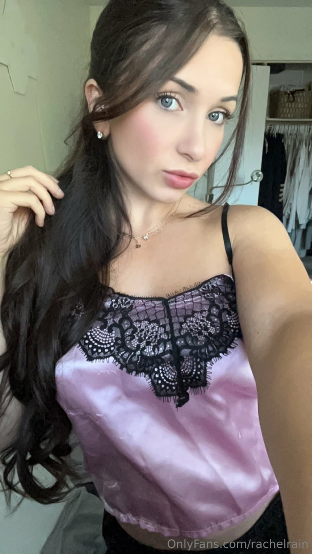 I m the type of secret worth keeping 