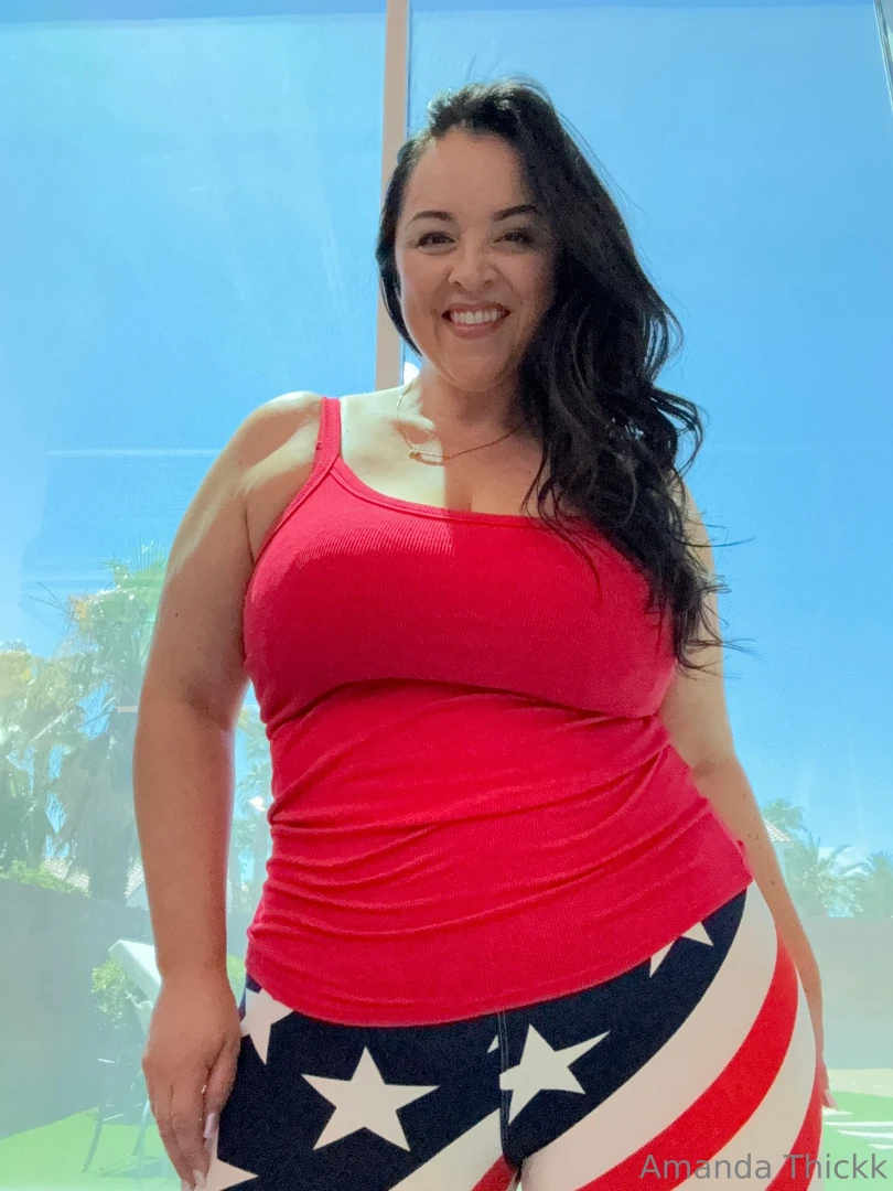 Good morning and a happy birthday to meeeee your favorite thickiana 