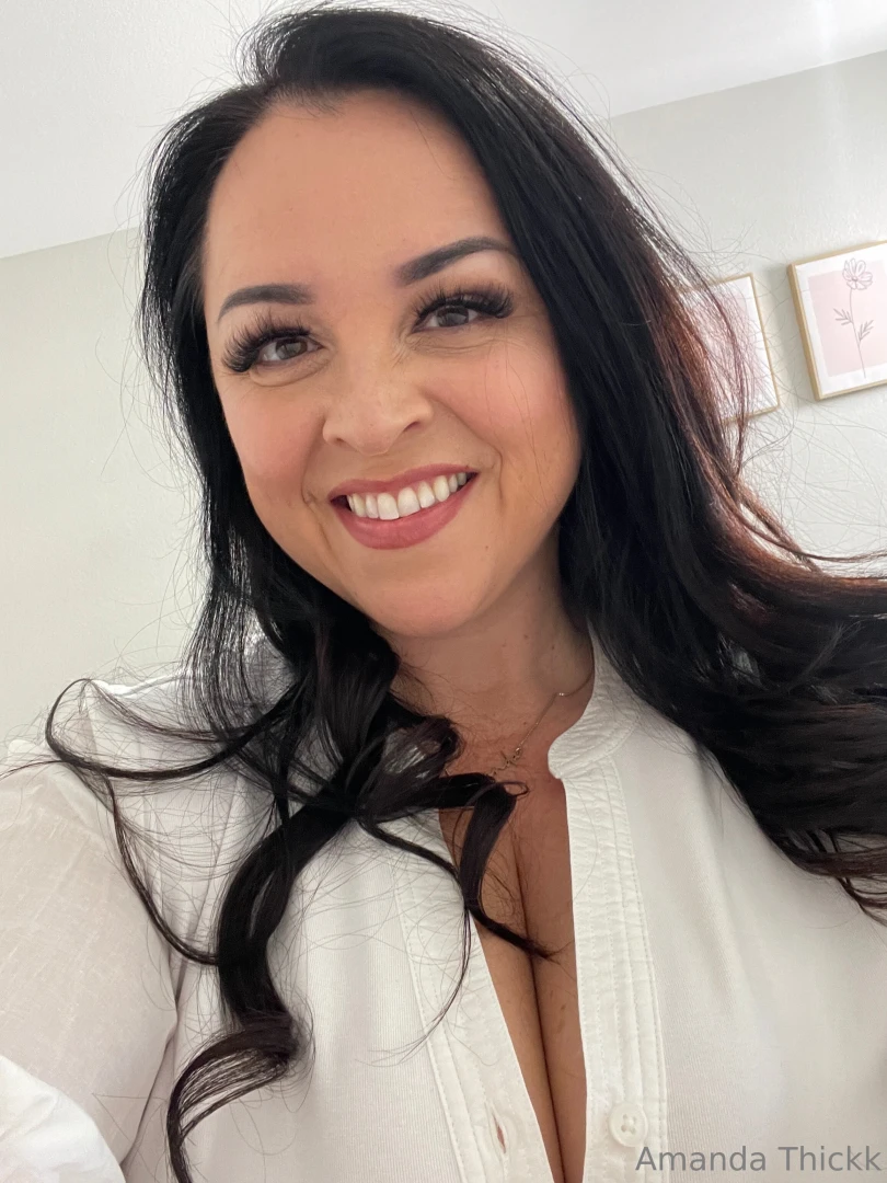 Would you make a mess all over this pretty face 