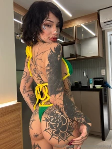 Would you be too scared if i came up to talk to you