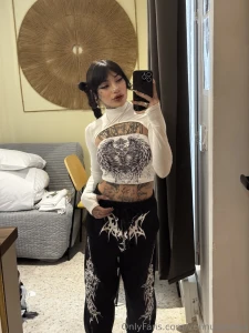 What do you think of my outfit say it properly in my dms