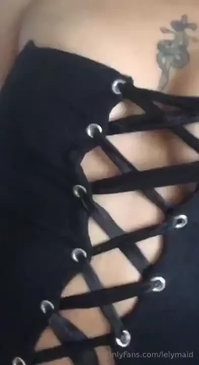 My beautiful ass will be your new addiction send me a dm for custom 